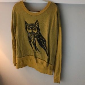 Kensie golden owl sweater patch sleeves.